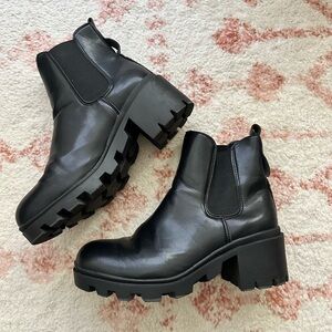 Lug Sole Chelsea Platform Ankle Boots